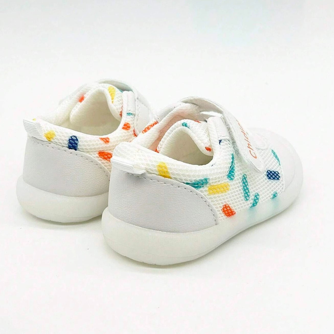 Buty sportowe chłopięce z szerokim przodem - Miziu.pl
