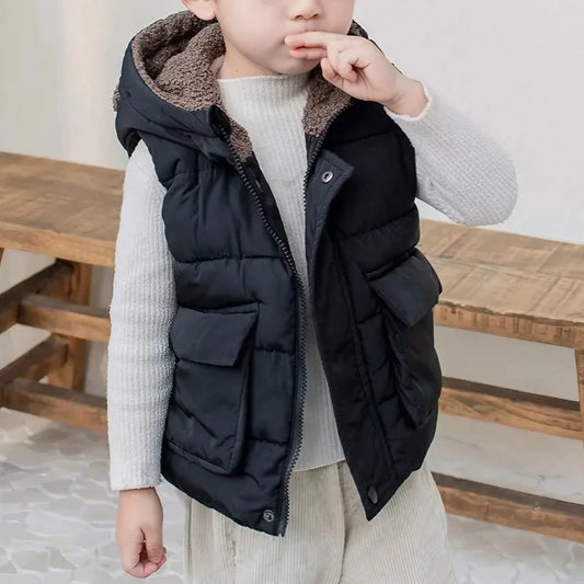 Puchowy bezrękawnik chłopięcy z uszkami na kapturze Puchowy bezrękawnik chłopięcy z uszkami na kapturze