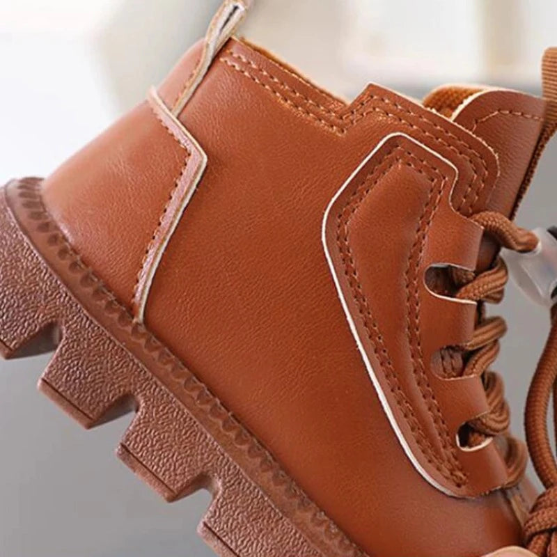 Buty chłopięce botki ze ściągaczem - Miziu.pl