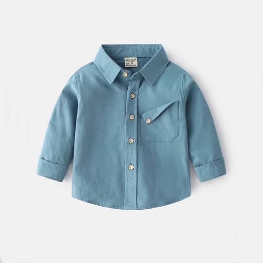 Klasyczna koszula chłopięca z asymetryczną kieszonką Klasyczna koszula chłopięca z asymetryczną kieszonką