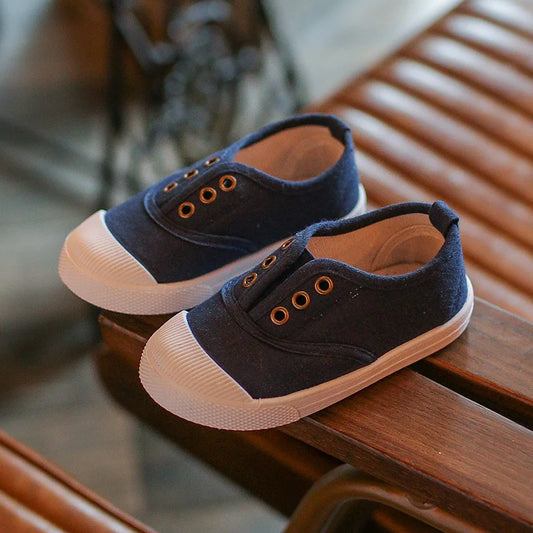 Buty chłopięce trampki z gumką Buty chłopięce trampki z gumką