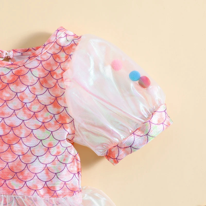 Jednoczęściowy strój kąpielowy dla dziewczynki w formie sukienki z bufiastymi rękawkami - Miziu.pl
