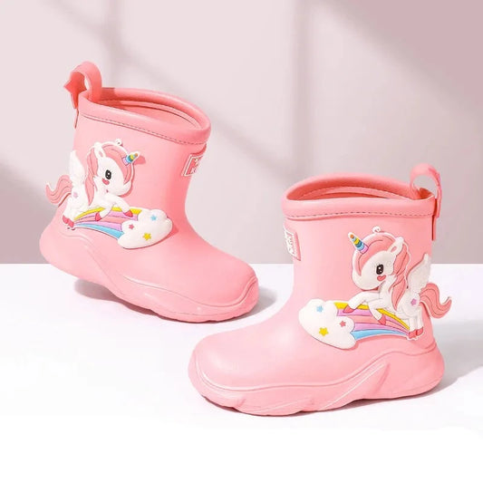 Różowe kalosze dziecięce ze słodkim zwierzątkiem Różowe kalosze dziecięce ze słodkim zwierzątkiem