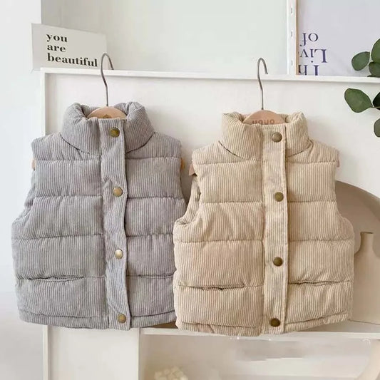 Bezrękawnik chłopięcy ze sztruksowym wykończeniem Bezrękawnik chłopięcy ze sztruksowym wykończeniem