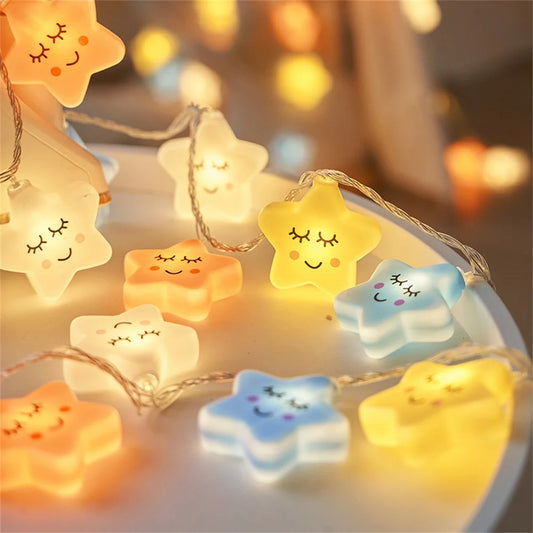 Lampki wiszące w kształcie gwiazdek Lampki wiszące w kształcie gwiazdek