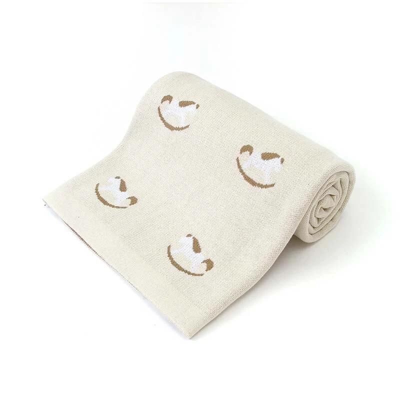 Kocyk dzianinowy bujany konik 100x80cm Biały