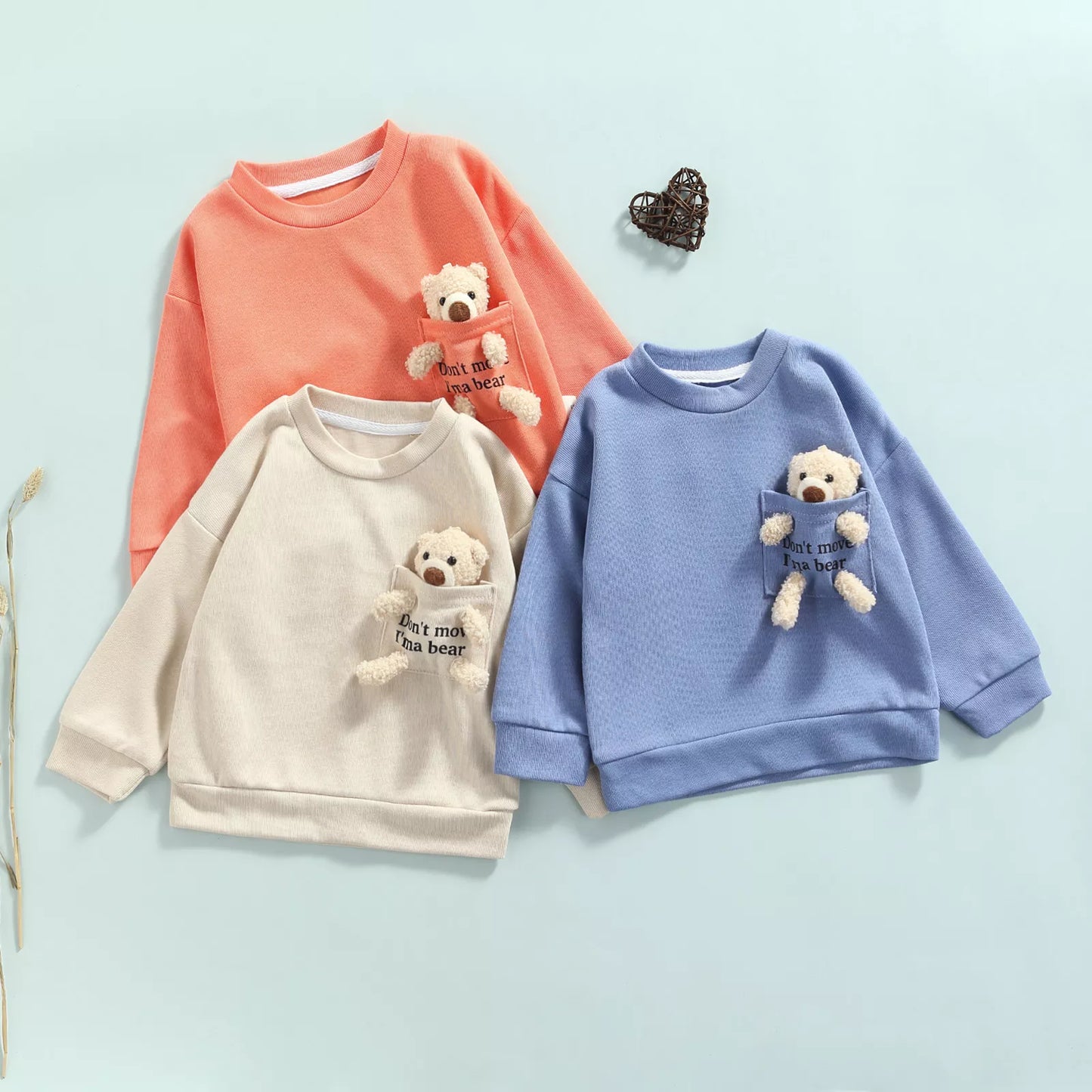 Bluza z kieszonką z misiem