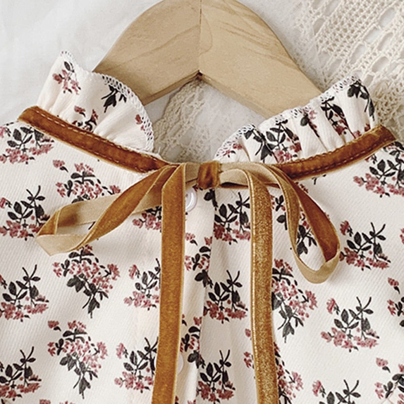 Rustykalna sukienka z długim rękawem