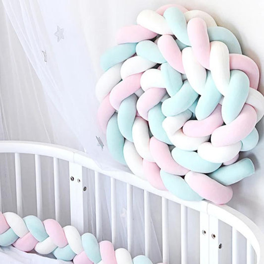 Ochraniacz do łóżeczka warkocz z 3 pasm Ochraniacz do łóżeczka warkocz z 3 pasm