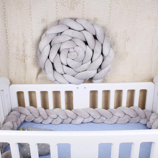 Ochraniacz do łóżeczka warkocz z 3 pasm Ochraniacz do łóżeczka warkocz z 3 pasm