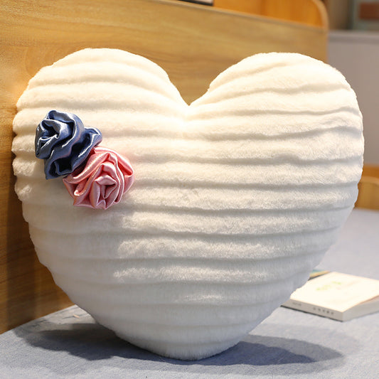 Miękka poduszka dekoracyjna w kolorze białym Miękka poduszka dekoracyjna w kolorze białym Białe serce