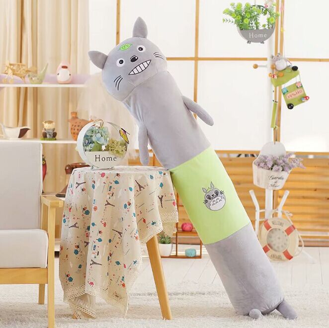 Wysoka poduszka dekoracyjna Totoro