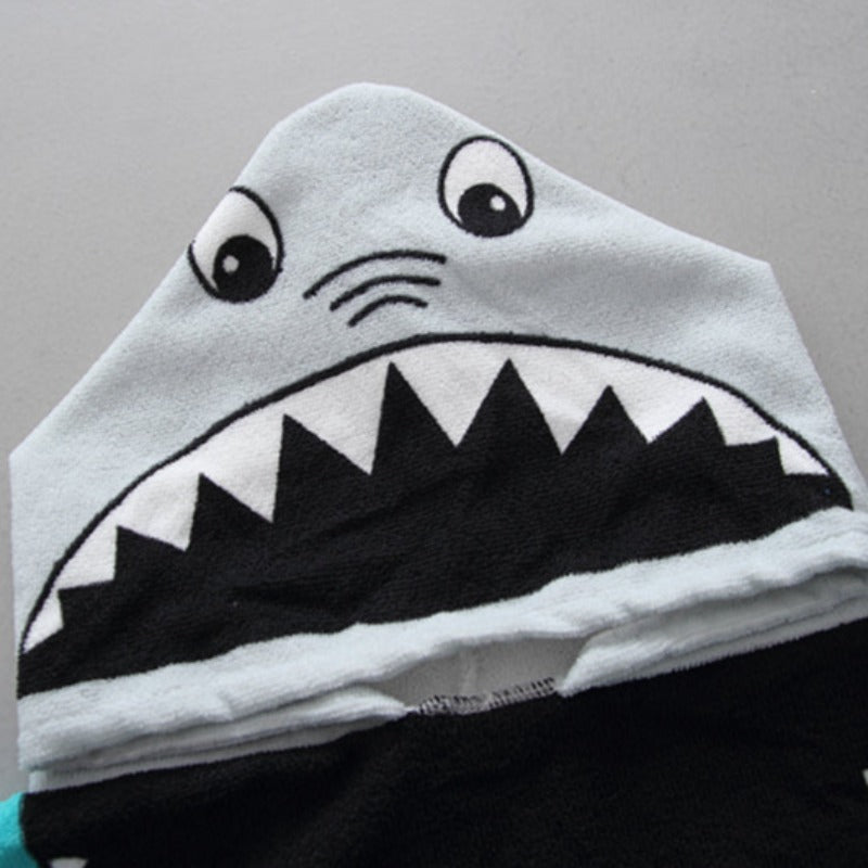 Ponczo ręcznik kąpielowy dla dzieci z rekinem Ponczo ręcznik kąpielowy dla dzieci z rekinem