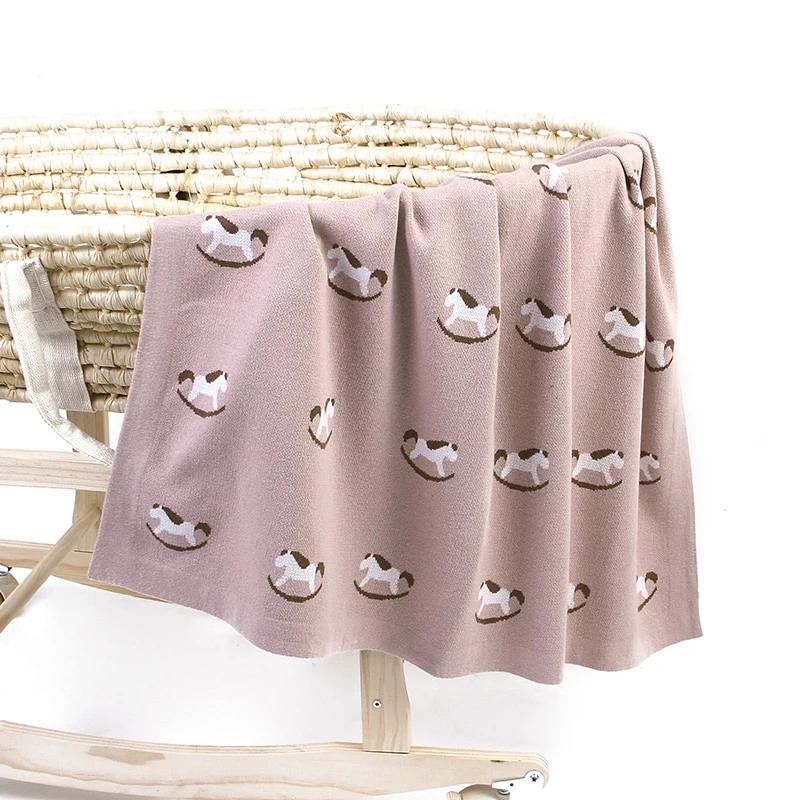 Kocyk dzianinowy bujany konik 100x80cm