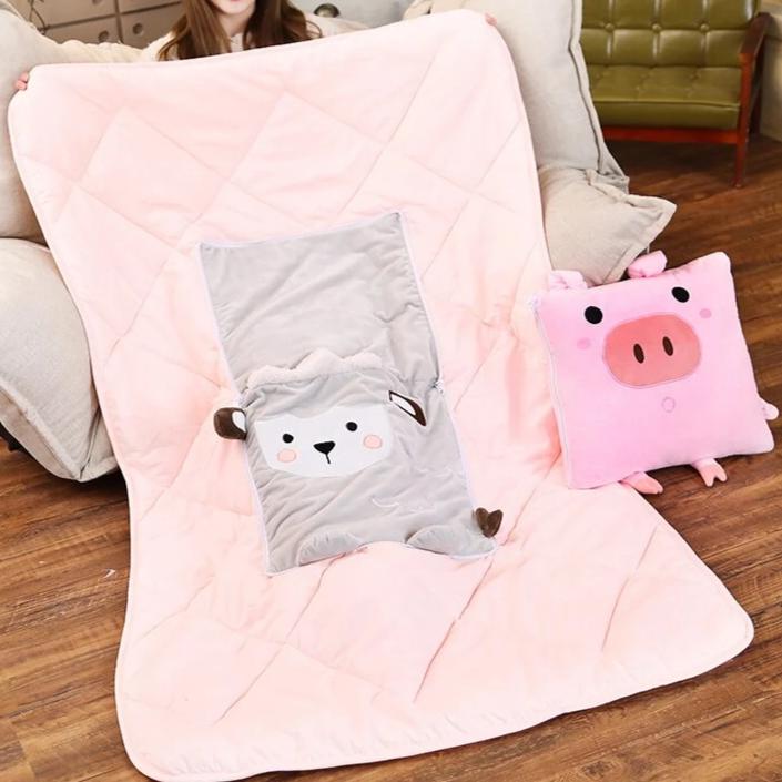 Poduszka dekoracyjna z kocykiem wewnątrz