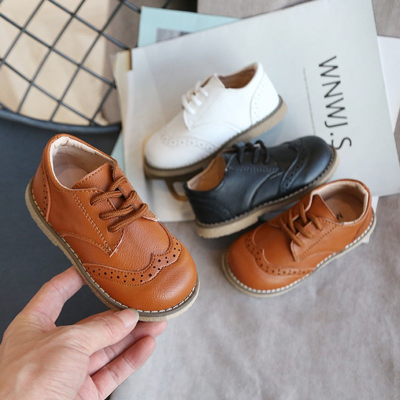 Eleganckie buty dla chłopca