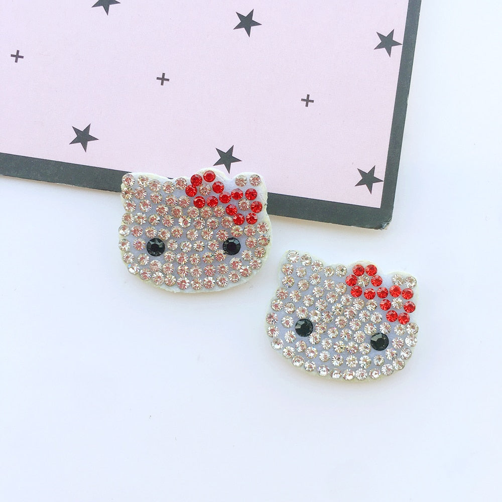 Ozdobne naszywki na ubranka Hello Kitty - Miziu.pl