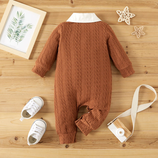 Pajacyk niemowlęcy z kołnierzykiem Pajacyk niemowlęcy z kołnierzykiem