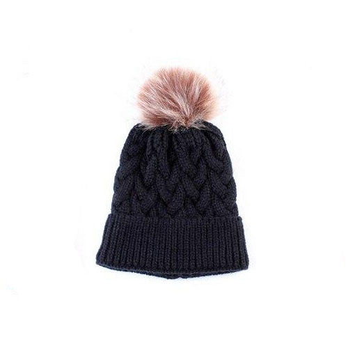 Urocza czapka zimowa z pomponem Urocza czapka zimowa z pomponem