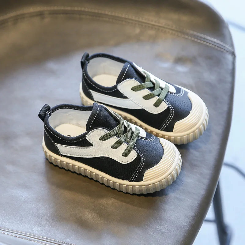 Buty dziewczęce trampki z szerokim przodem Czarny