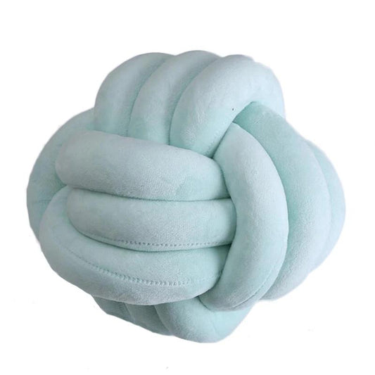 Piłka spleciona z warkoczy na supeł Piłka spleciona z warkoczy na supeł