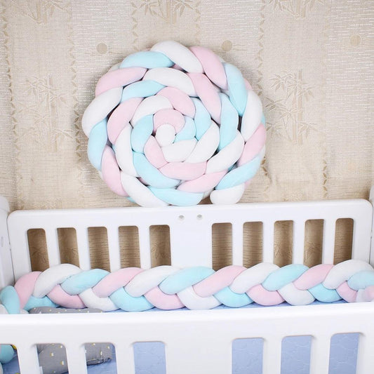 Ochraniacz do łóżeczka warkocz z 3 pasm Ochraniacz do łóżeczka warkocz z 3 pasm