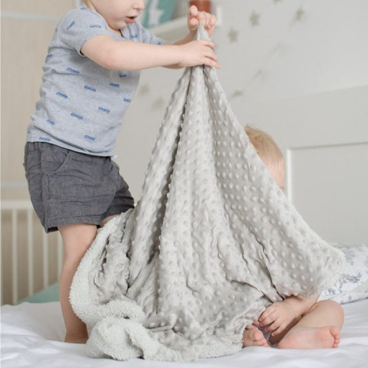 Kocyk minky 100 cm x 75 cm w 6 kolorach Kocyk minky 100 cm x 75 cm w 6 kolorach