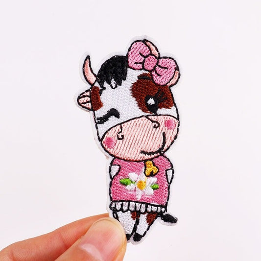 Naprasowanka na ubranka z motywem krówki Różowy