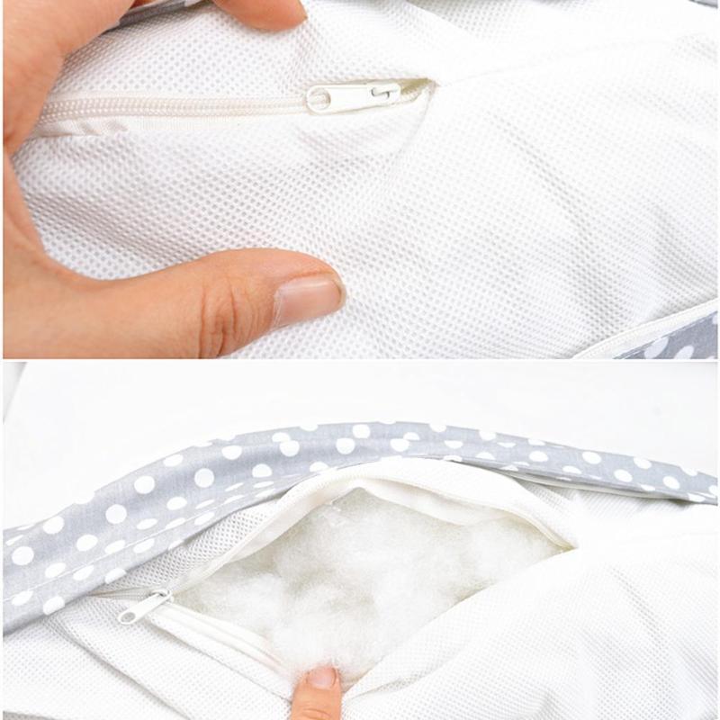 Rogal, poduszka do karmienia w samochodziki