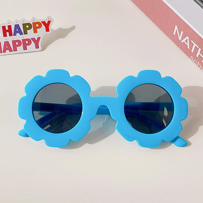 Śliczne okulary przeciwsłoneczne dla dziewczynki w kształcie kwiatów - Miziu.pl