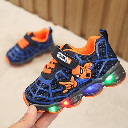 Buty chłopięce ze świecącą podeszwą LED - Miziu.pl